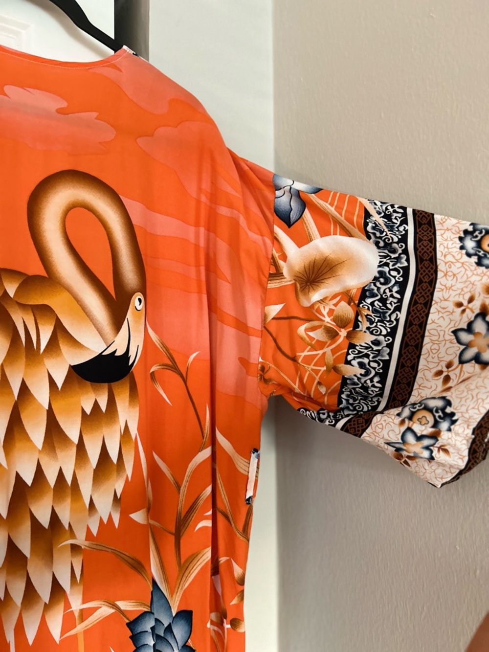 ✨ Lightweight Kimono / Robe — Statement Piece - Picture 3 of 8